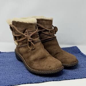 Womens UGG Caspia Brown Leather Shearling Lined Ankle Boots 1001815 Size 9